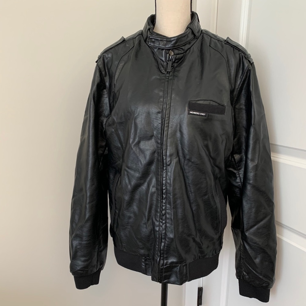 🎉🎉🎉HP🎉🎉🎉 Vintage Members Only Bomber Jacket